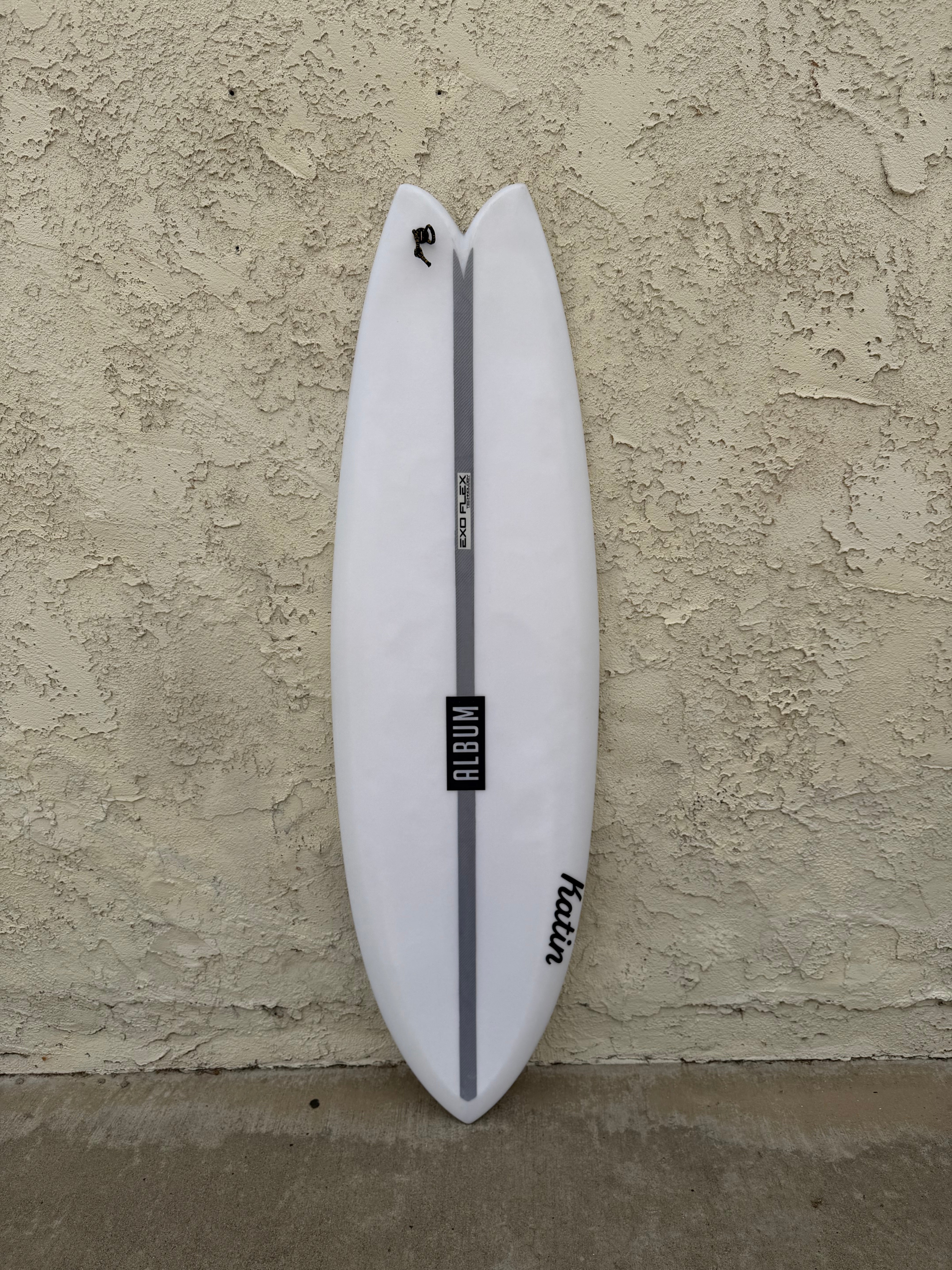 ALBUM Surf LIGHTBENDER 6.0 37ℓ キールフィン付 5'6